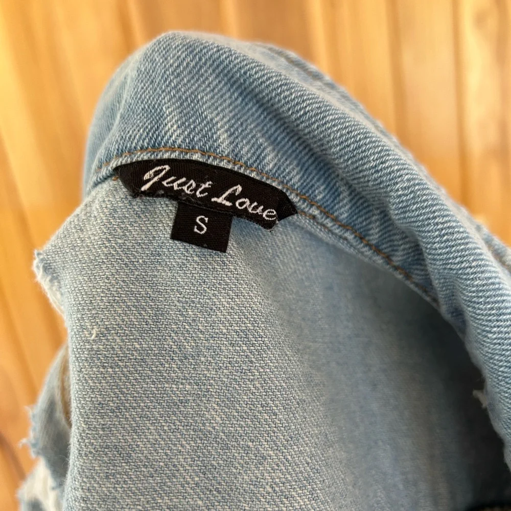 Grateful Dead Hand Embellished Distressed Denim Jacket; Grateful Dead - Picture 11 of 11